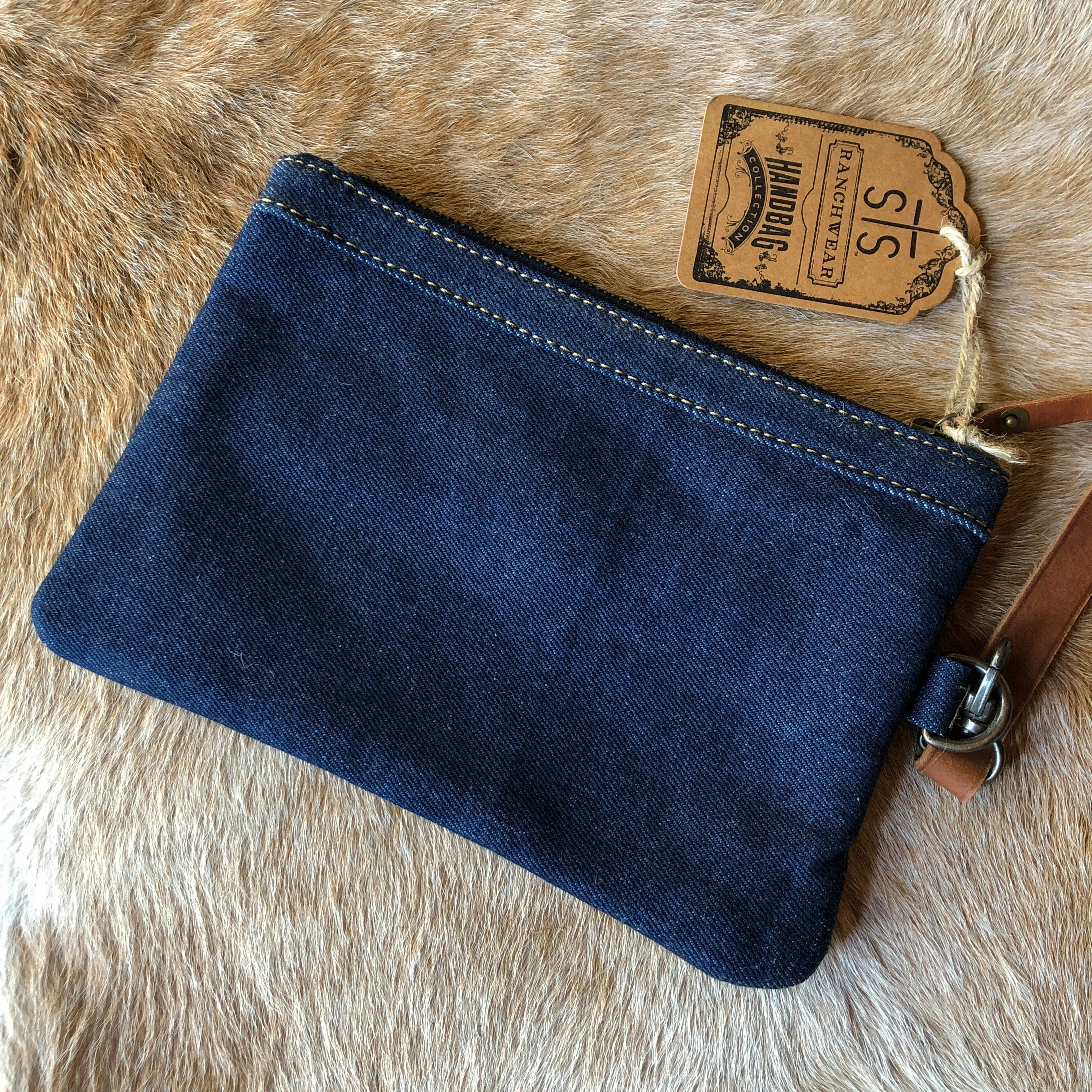 Bozeman Wristlet