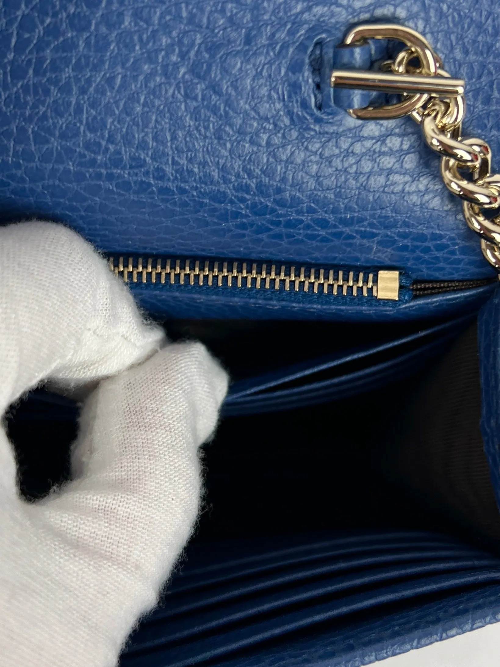 Gucci Dollar Calfskin Interlocking G Chain Wallet, Caspian Blue