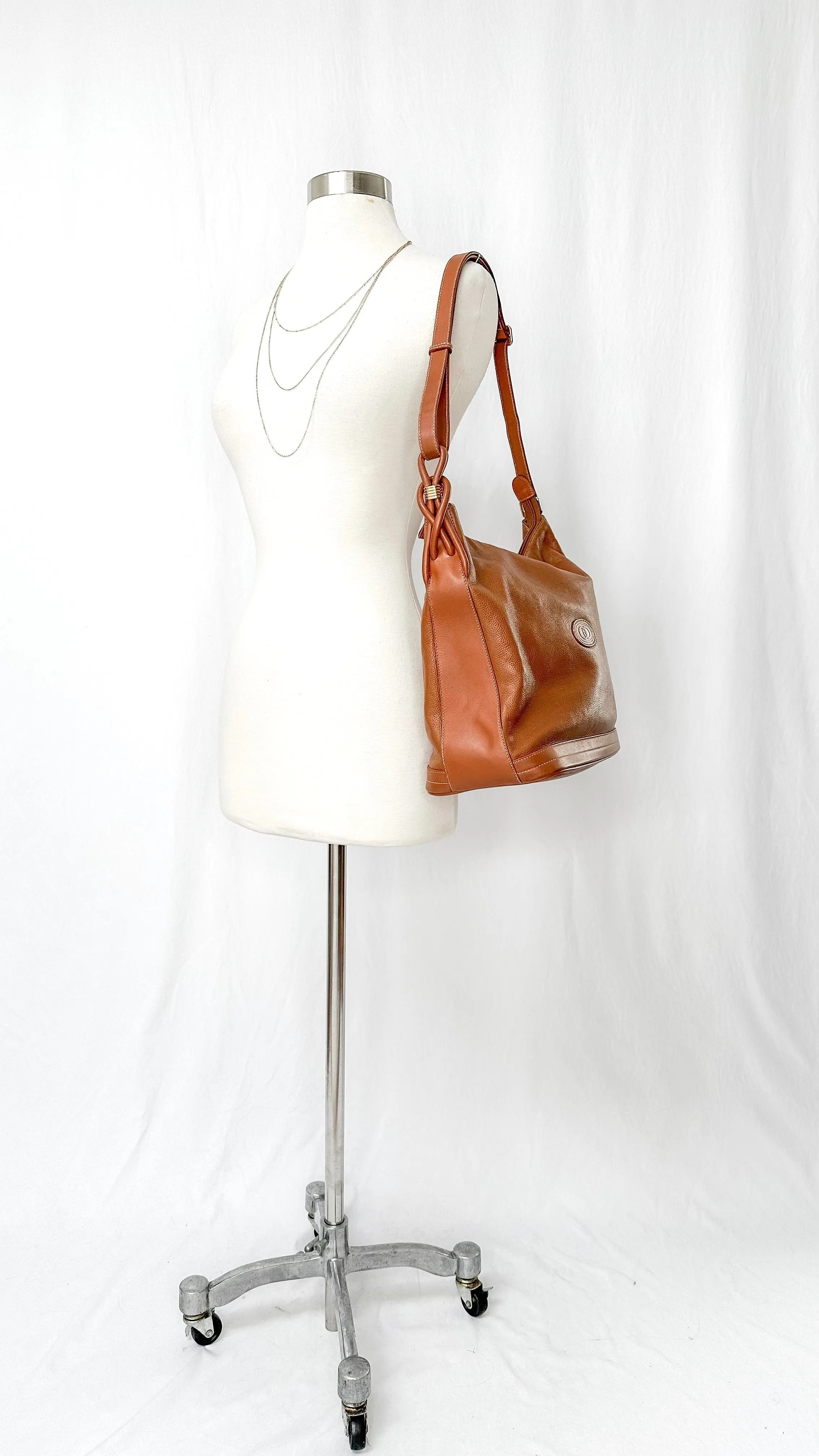 Vintage 80’s Gucci Medium Brown Leather Bucket Shoulder Purse
